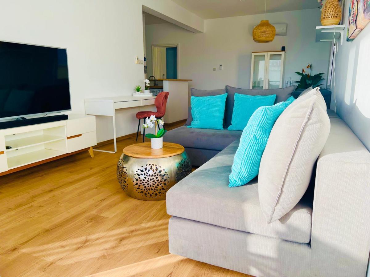 Ocean Sunset Apartment Paphos Eksteriør billede