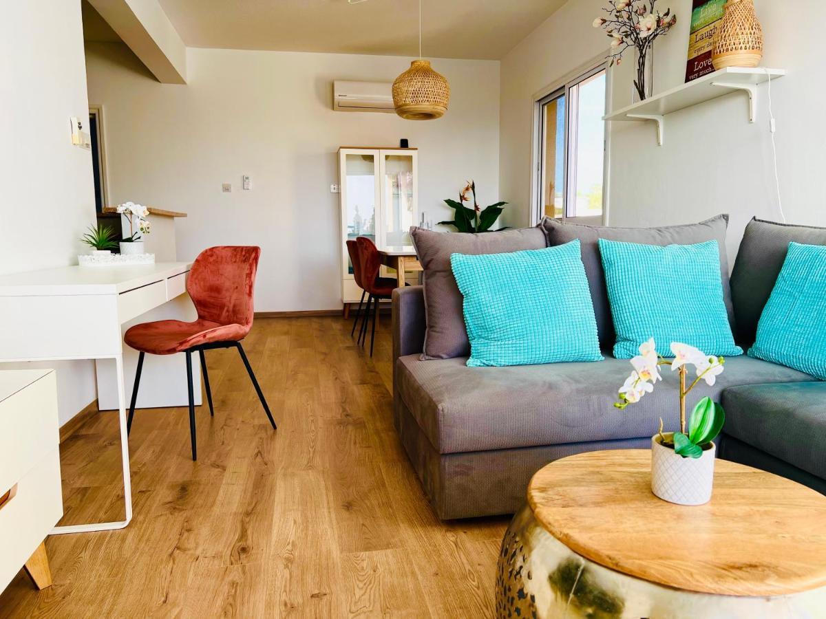 Ocean Sunset Apartment Paphos Eksteriør billede